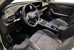 valkoinen CUPRA Formentor 2025 kuva 6.