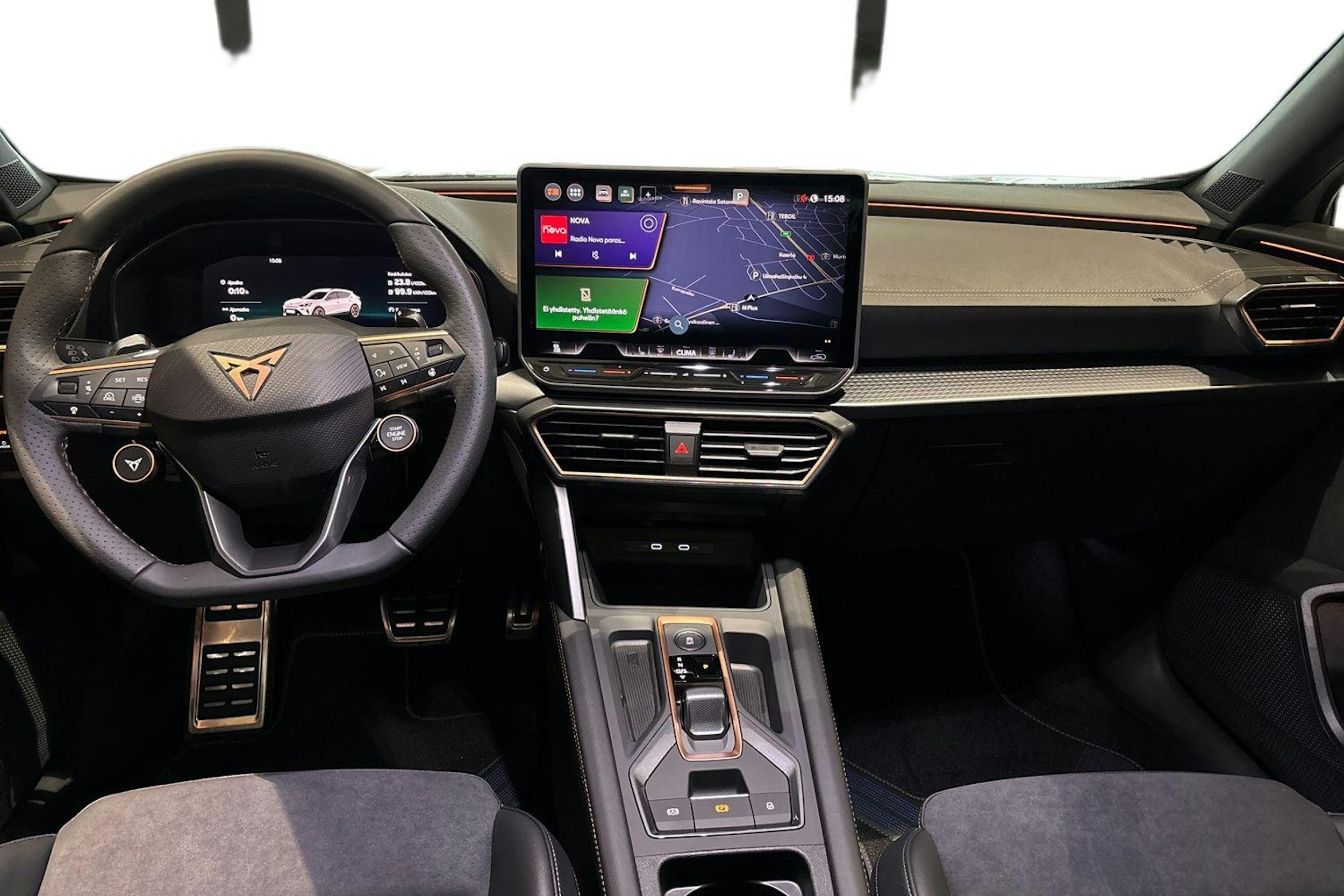 valkoinen CUPRA Formentor 2025 kuva 7.