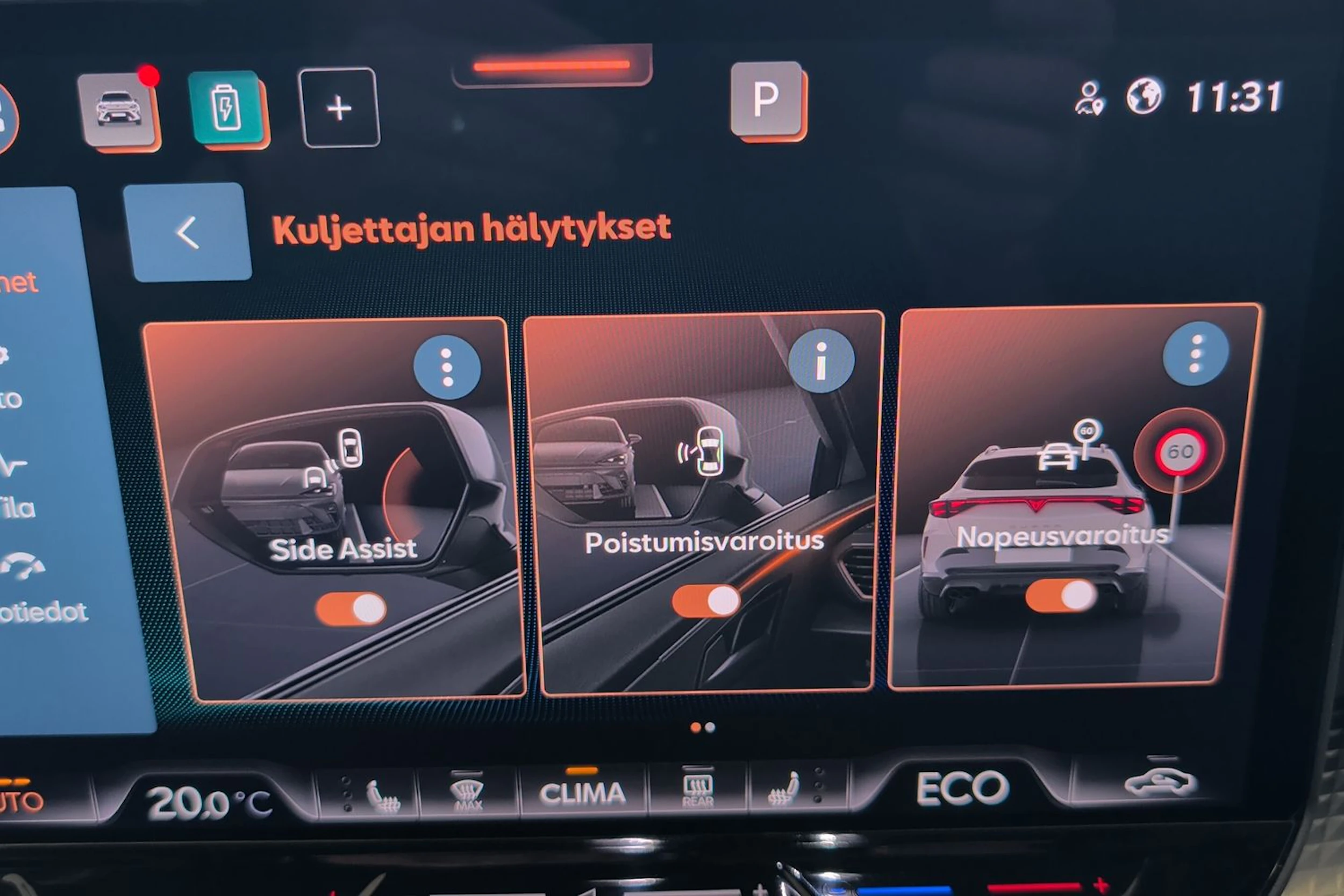 valkoinen CUPRA Formentor 2025 kuva 19.