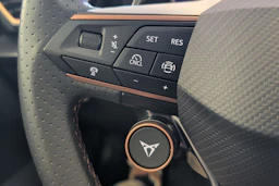 valkoinen CUPRA Formentor 2025 kuva 31.