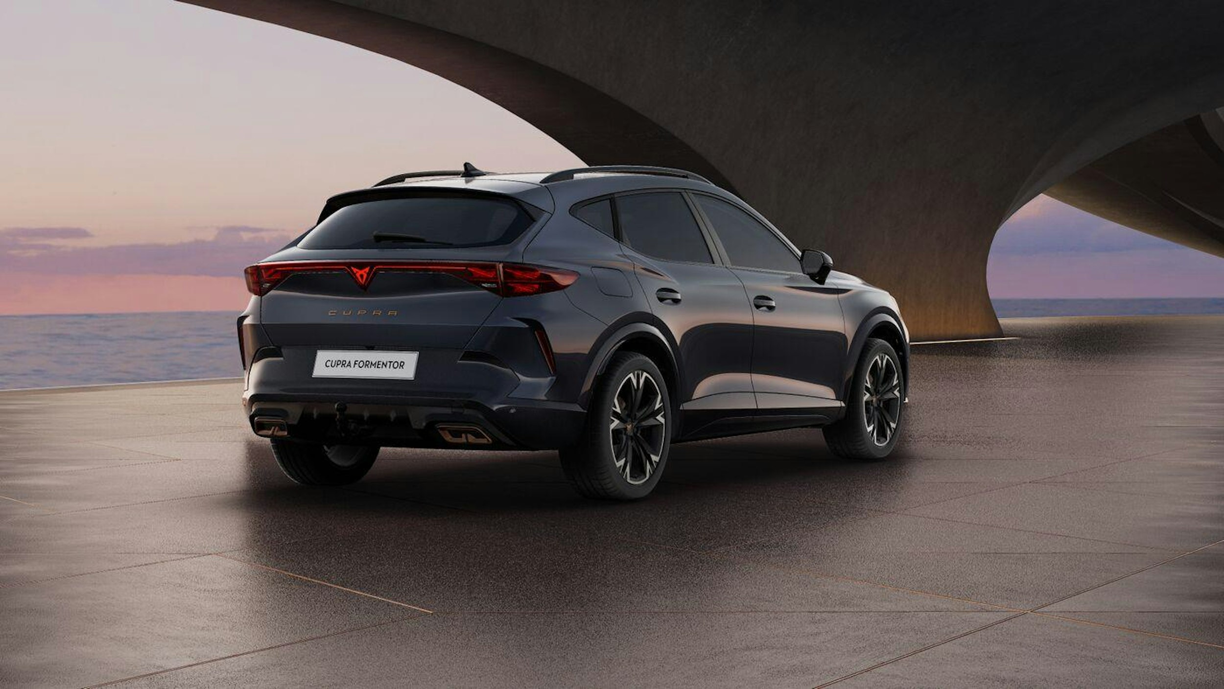 harmaa CUPRA Formentor 2025 kuva 3.