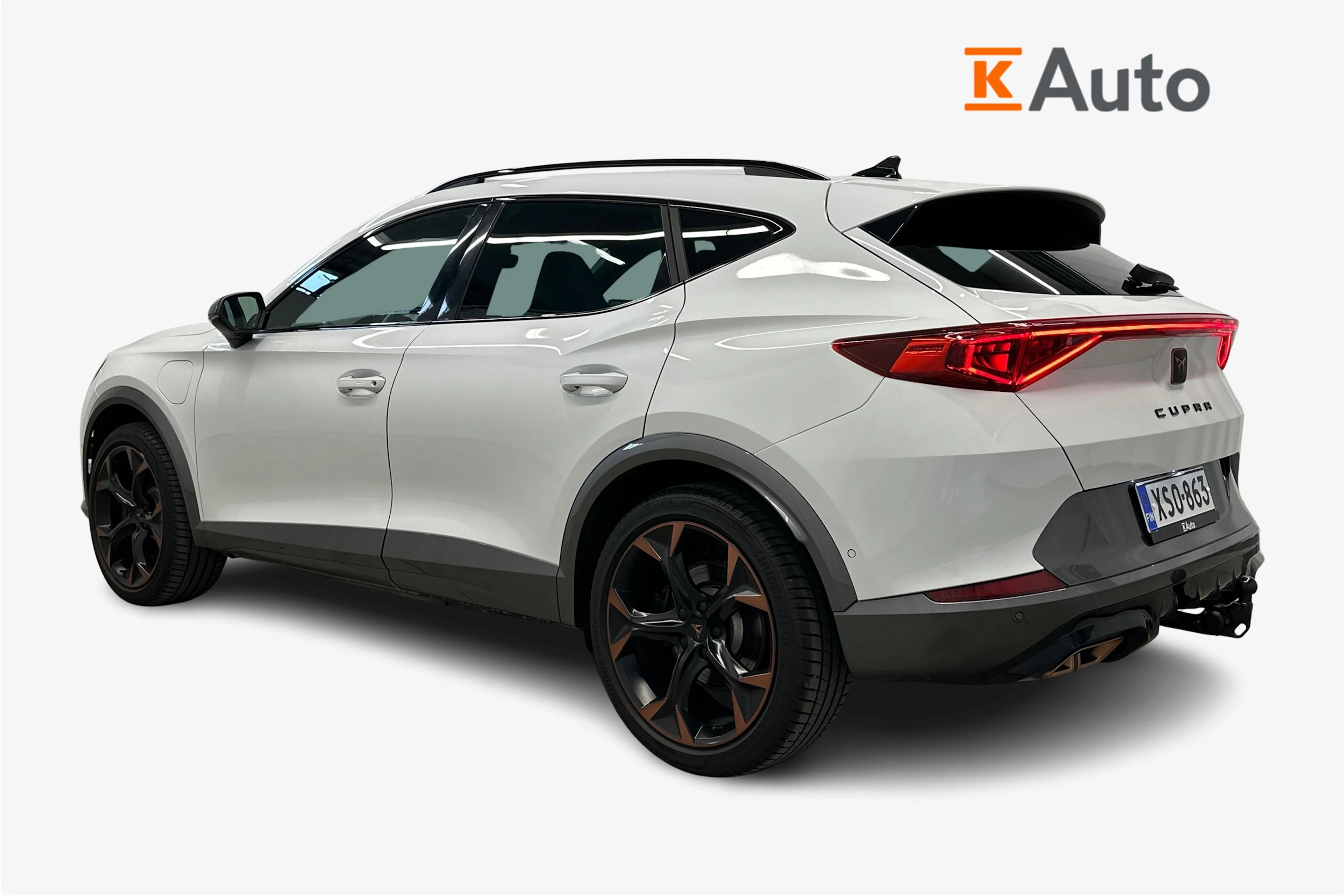 valkoinen CUPRA Formentor 2024 kuva 2.