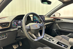 valkoinen CUPRA Formentor 2024 kuva 10.