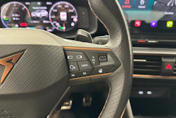 valkoinen CUPRA Formentor 2024 kuva 14.