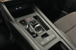 valkoinen CUPRA Formentor 2024 kuva 16.