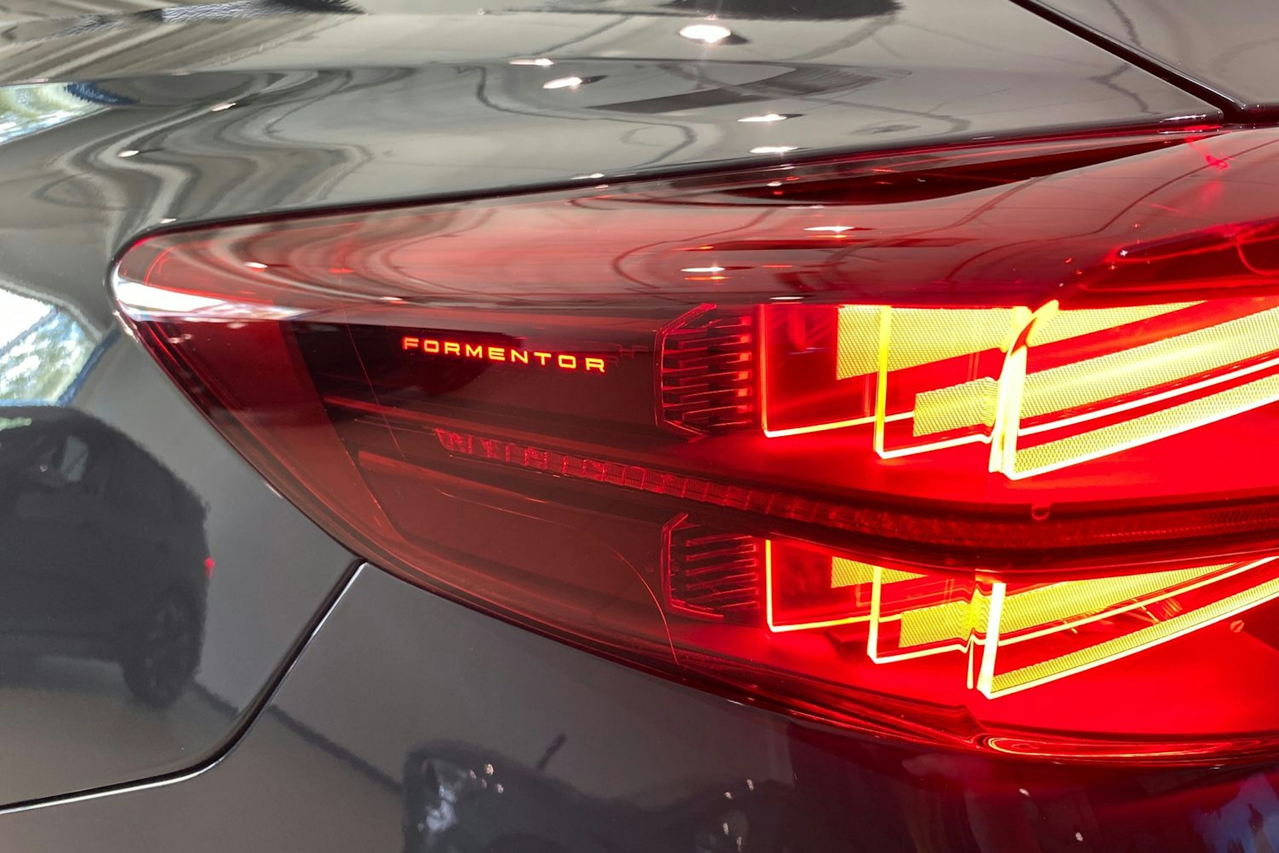sininen CUPRA Formentor 2025 kuva 17.