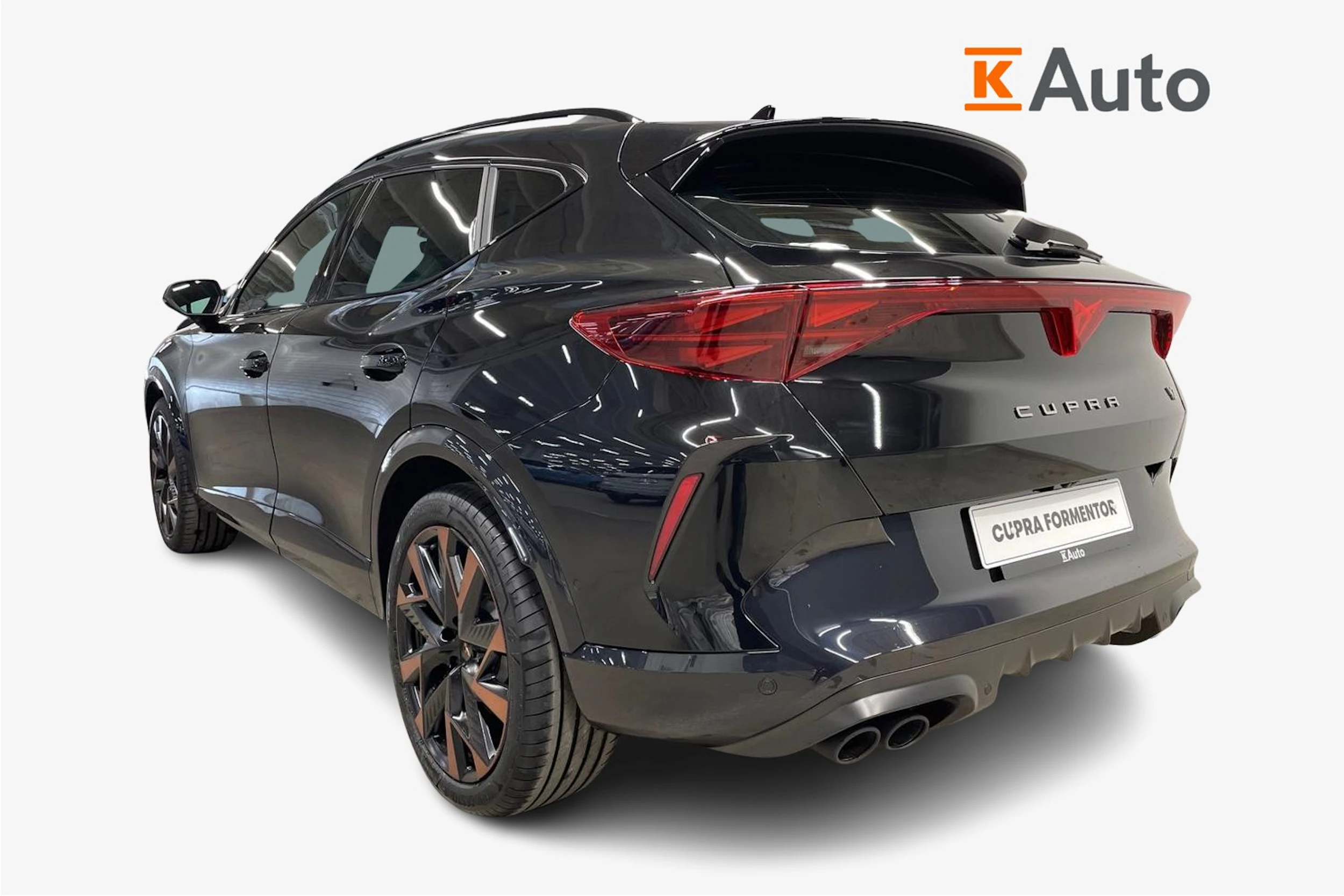 met. musta CUPRA Formentor 2026 kuva 2.