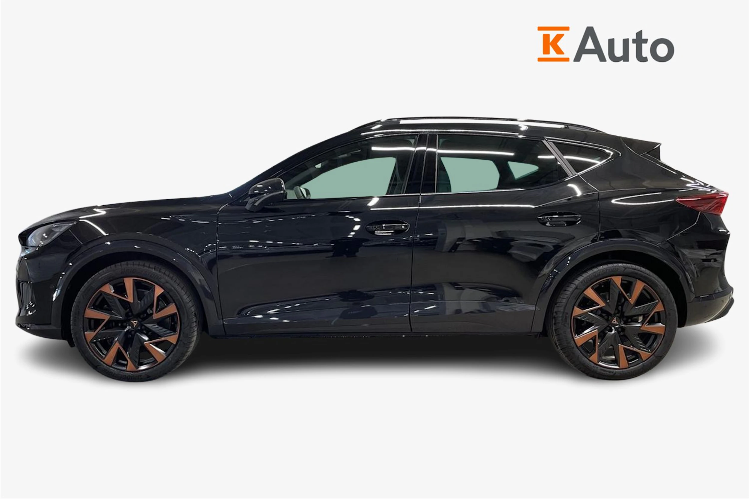 met. musta CUPRA Formentor 2026 kuva 5.