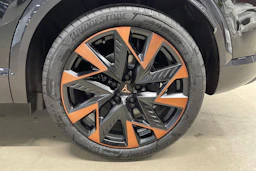 met. musta CUPRA Formentor 2026 kuva 10.