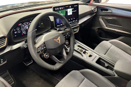 met. musta CUPRA Formentor 2026 kuva 6.