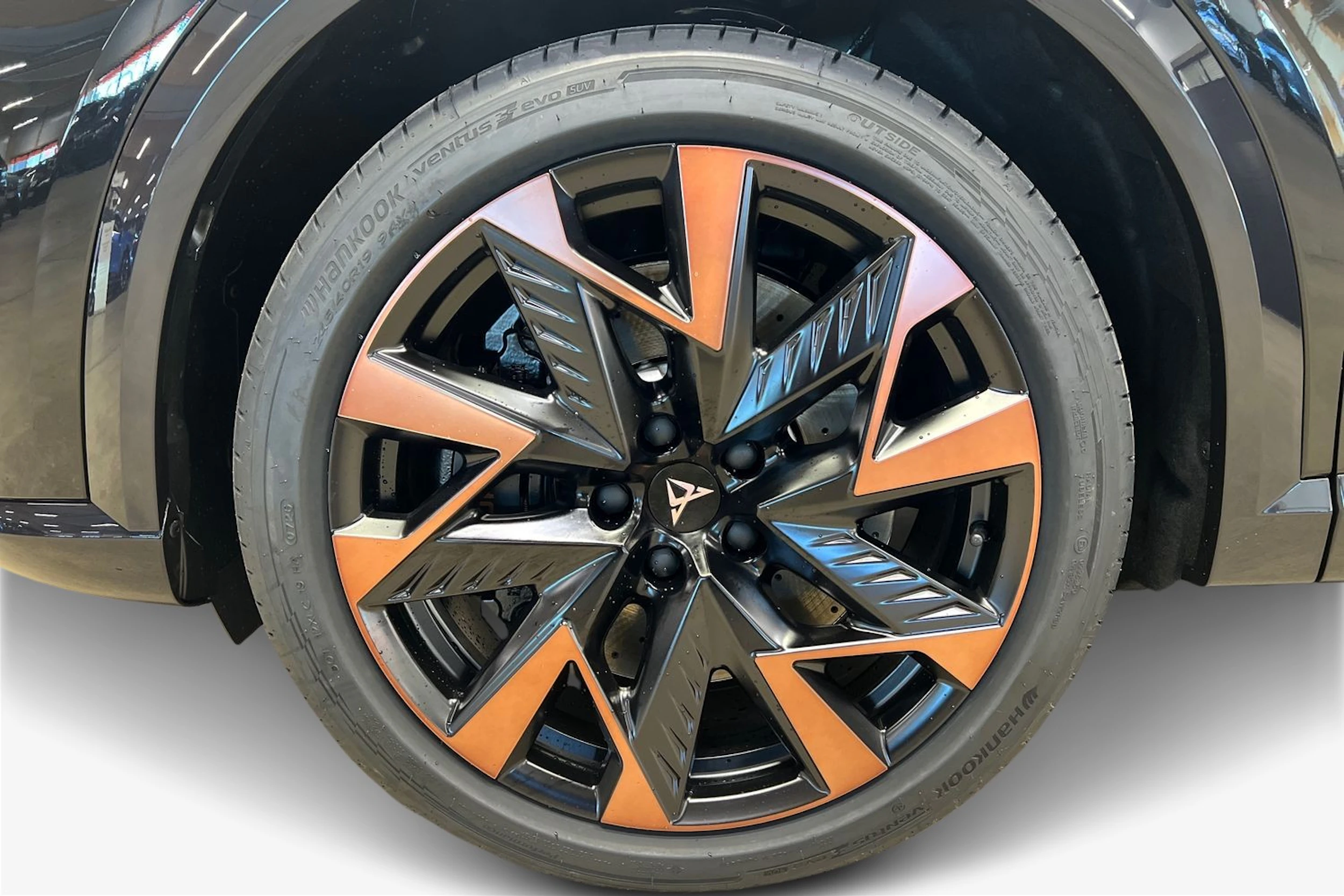 met. musta CUPRA Formentor 2026 kuva 9.