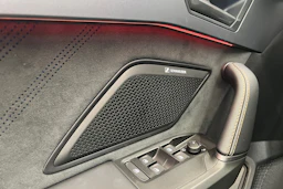 met. musta CUPRA Formentor 2026 kuva 13.