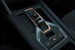 musta CUPRA Formentor 2026 kuva 16.