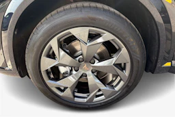 musta CUPRA Formentor 2026 kuva 9.