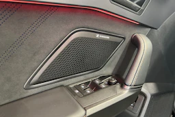 met. musta CUPRA Formentor 2026 kuva 12.