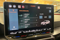 met. musta CUPRA Formentor 2026 kuva 14.