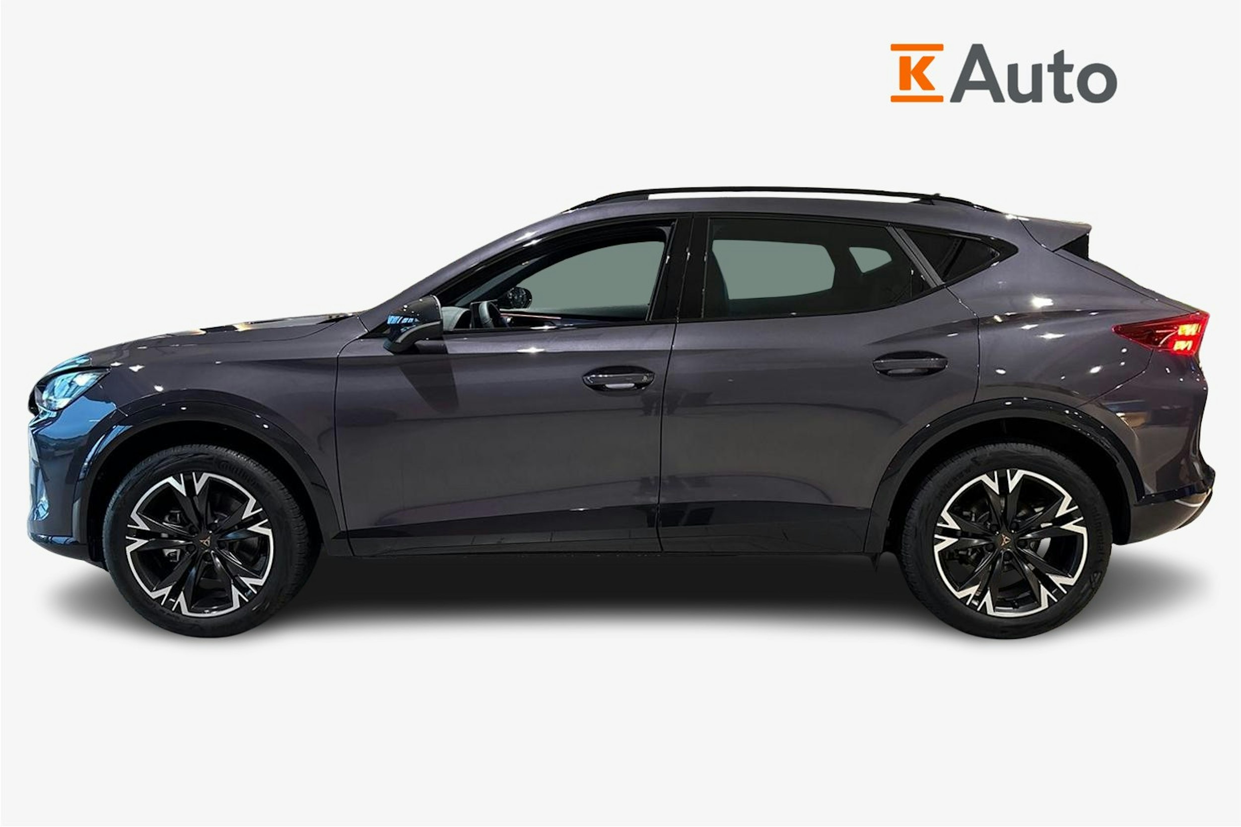 harmaa CUPRA Formentor 2026 kuva 5.