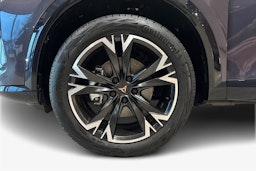 harmaa CUPRA Formentor 2026 kuva 9.