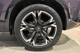 harmaa CUPRA Formentor 2026 kuva 10.