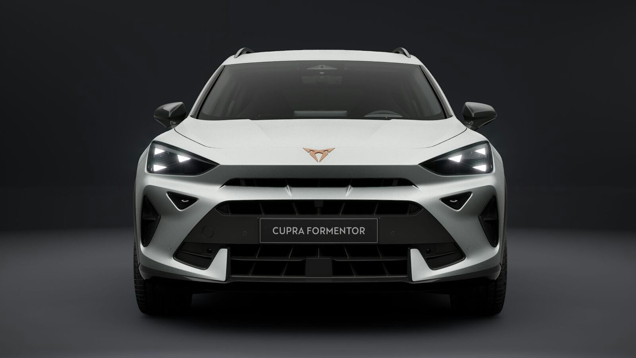 met. valkoinen CUPRA Formentor 2026 kuva 2.