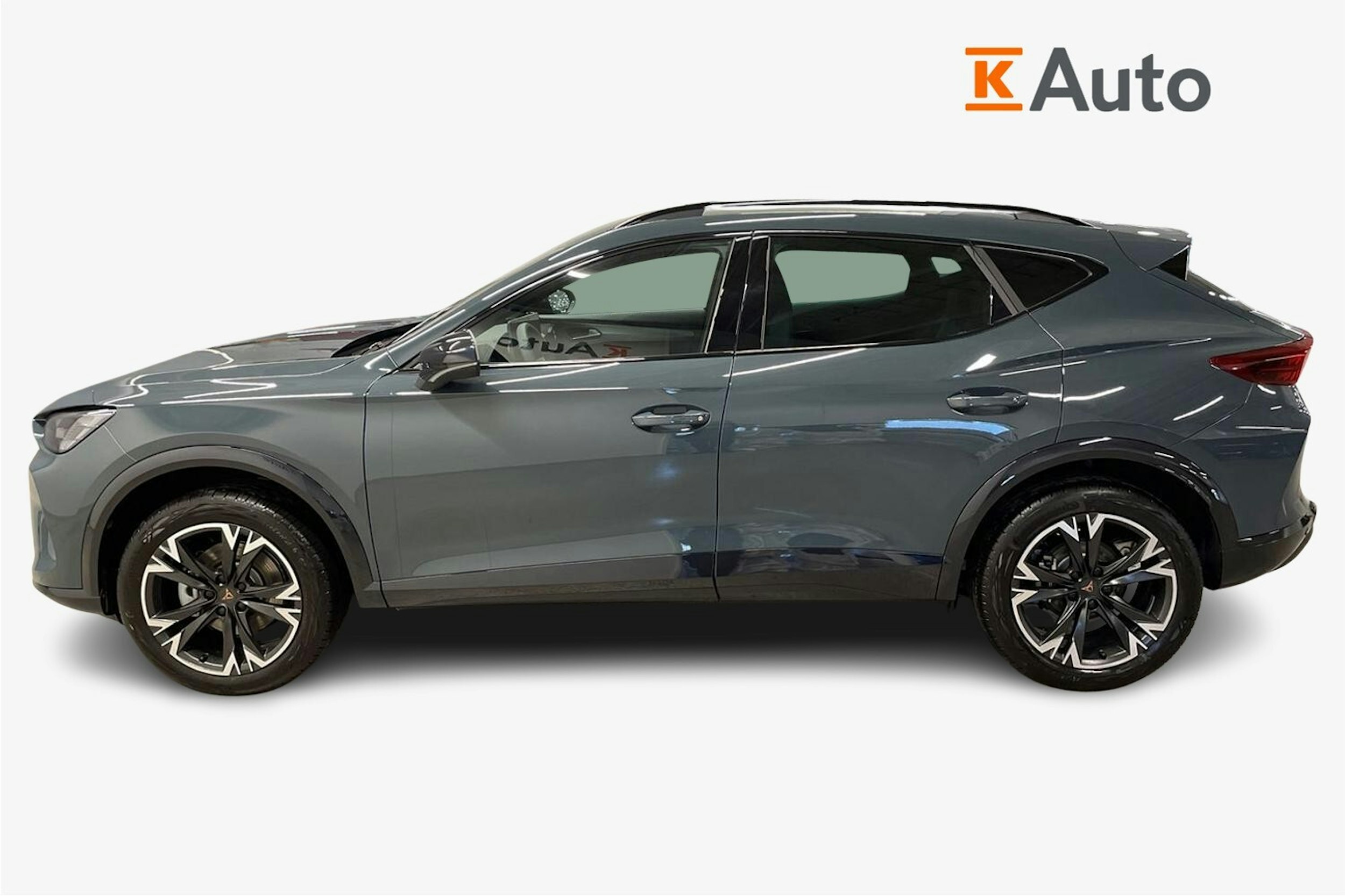 sininen CUPRA Formentor 2026 kuva 4.