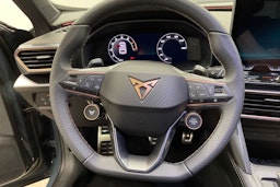 sininen CUPRA Formentor 2026 kuva 15.