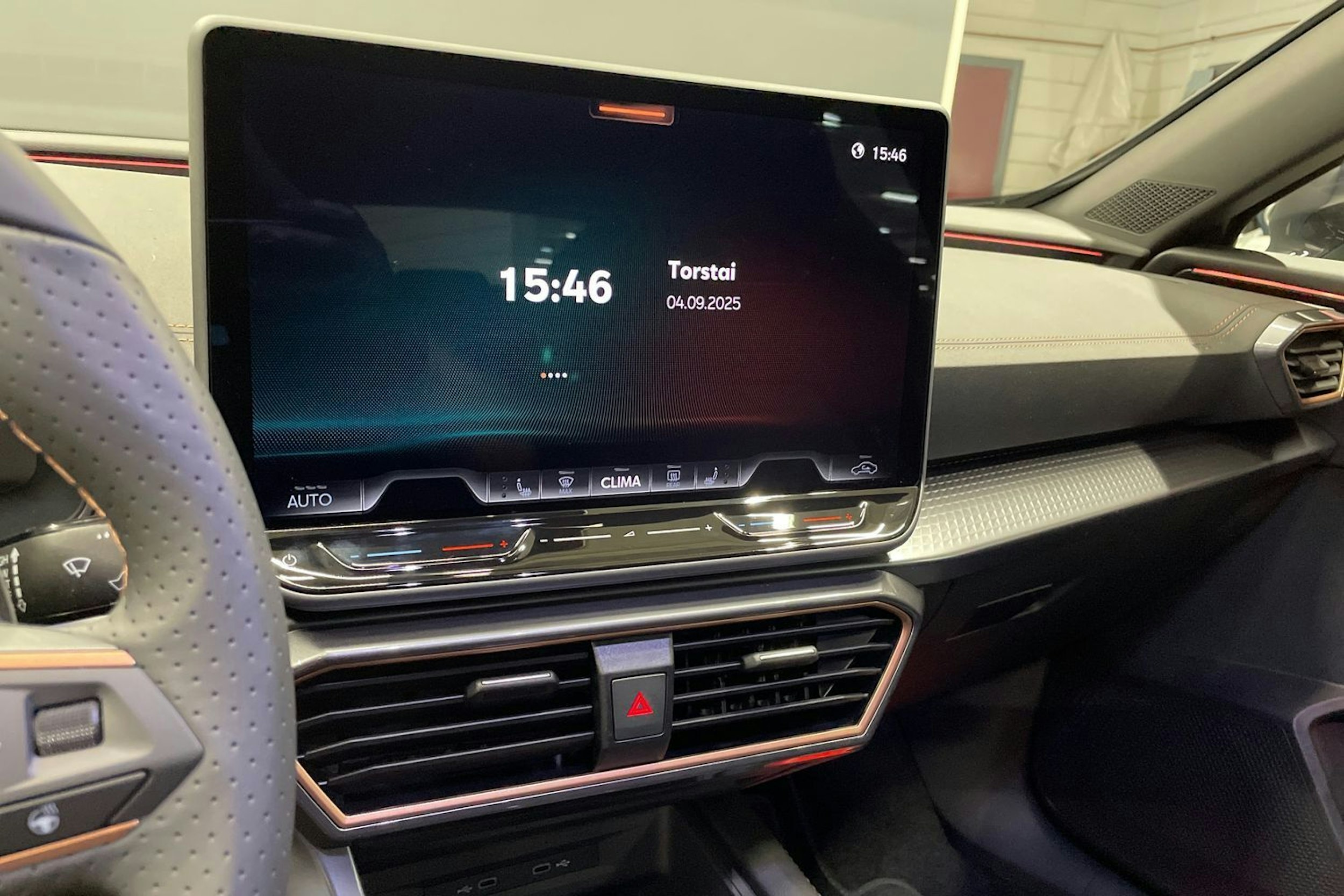sininen CUPRA Formentor 2026 kuva 16.
