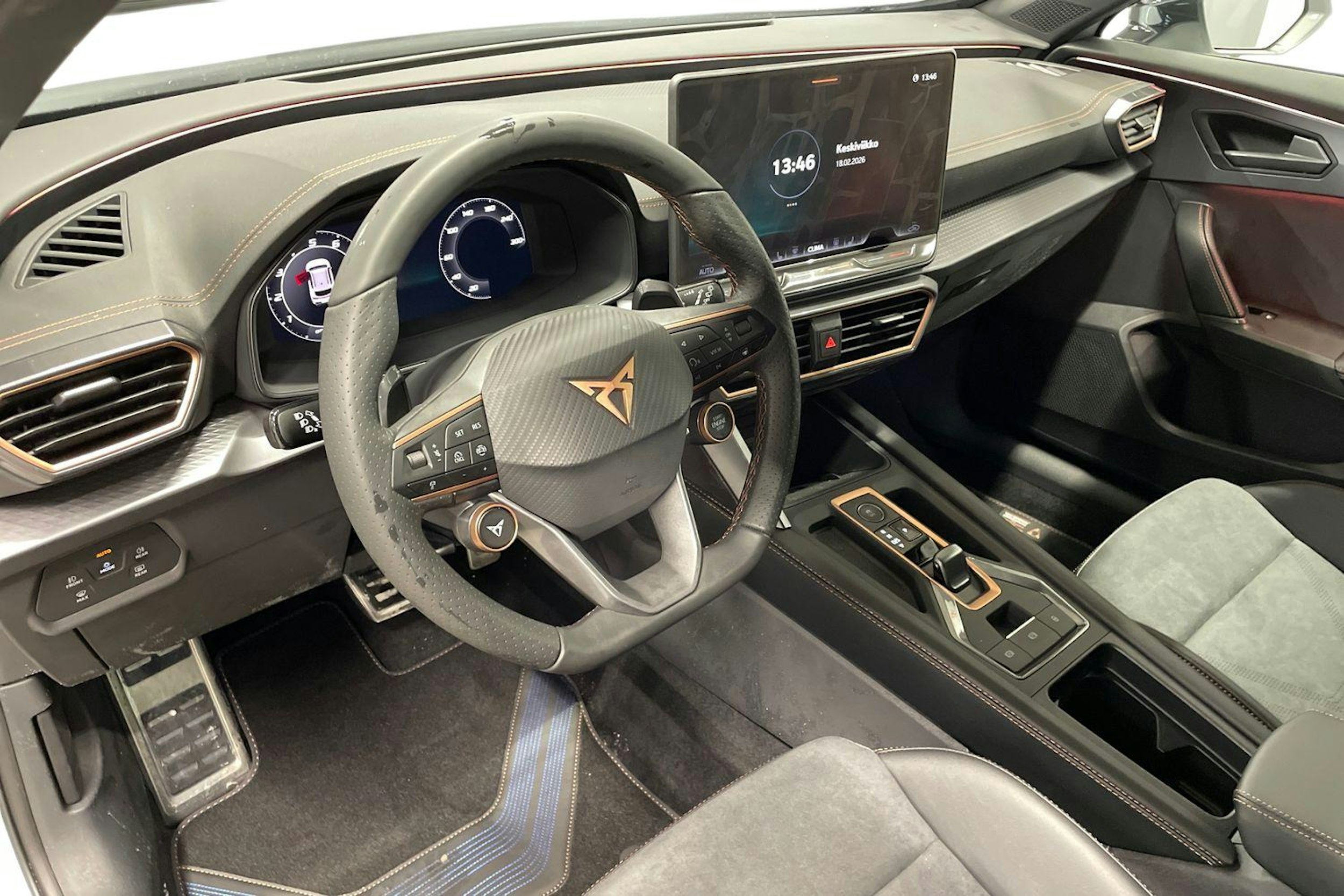 valkoinen CUPRA Formentor 2026 kuva 7.