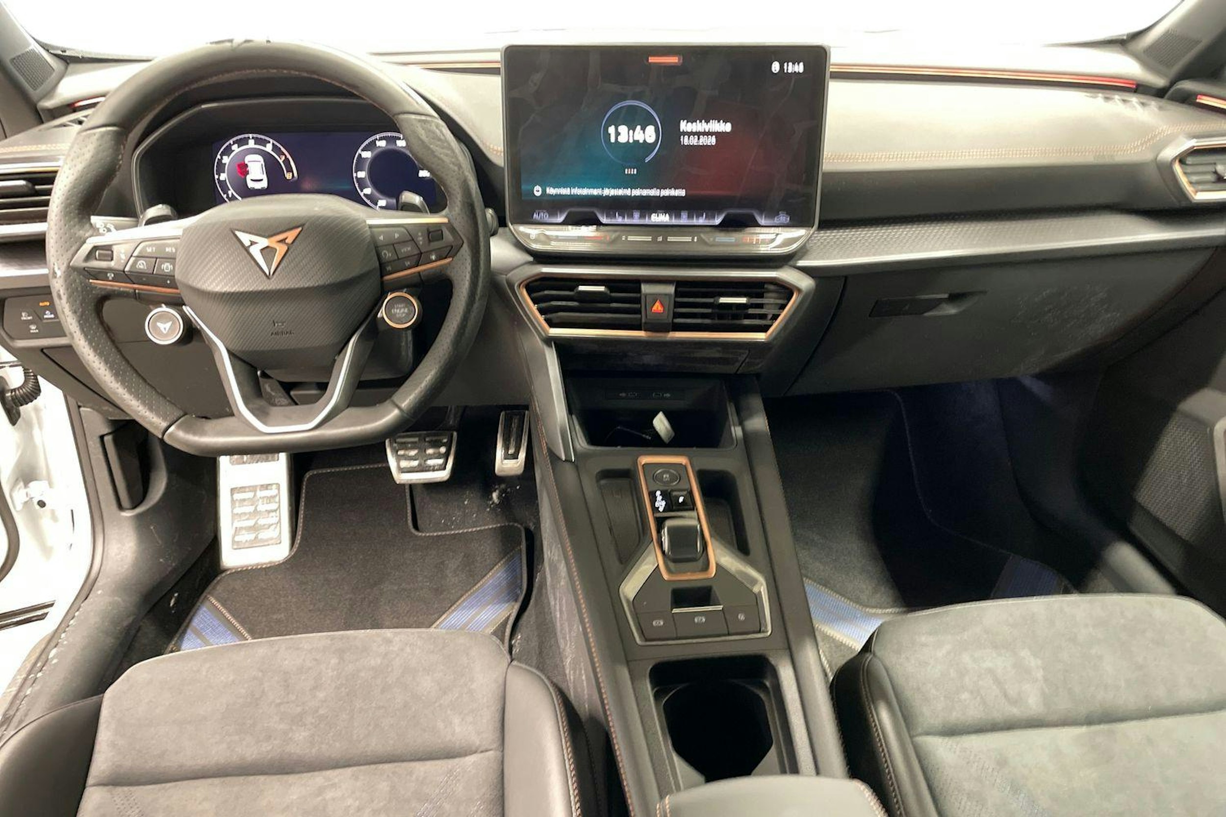 valkoinen CUPRA Formentor 2026 kuva 9.