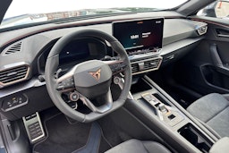 sininen CUPRA Formentor 2026 kuva 6.