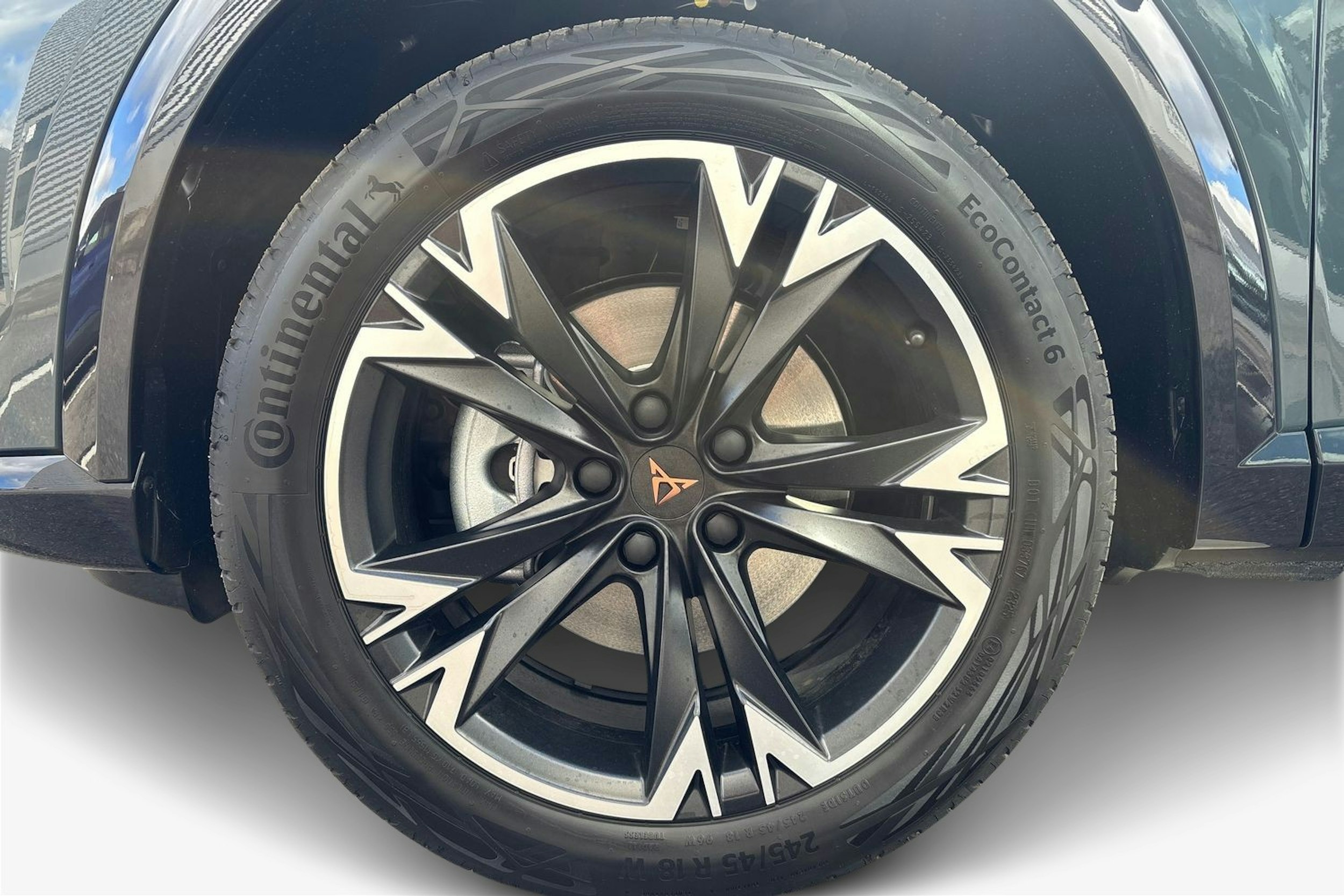 sininen CUPRA Formentor 2026 kuva 9.