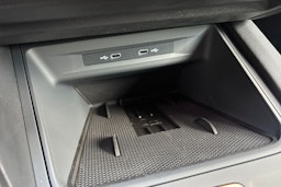 sininen CUPRA Formentor 2026 kuva 14.