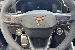 sininen CUPRA Formentor 2026 kuva 15.