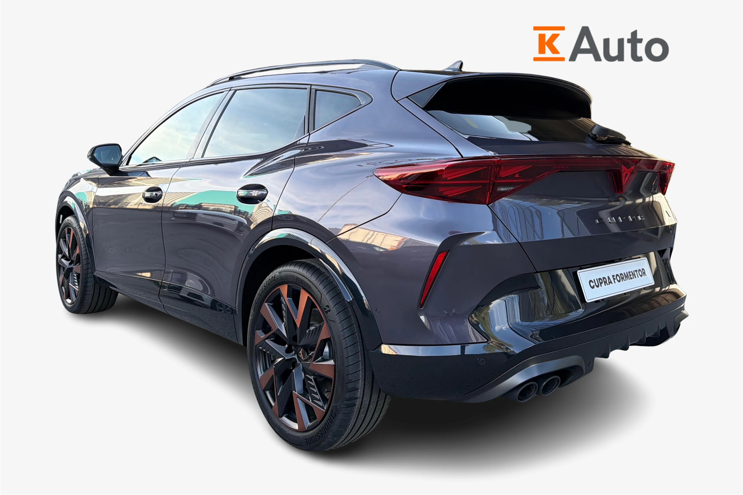 harmaa CUPRA Formentor 2026 kuva 2.
