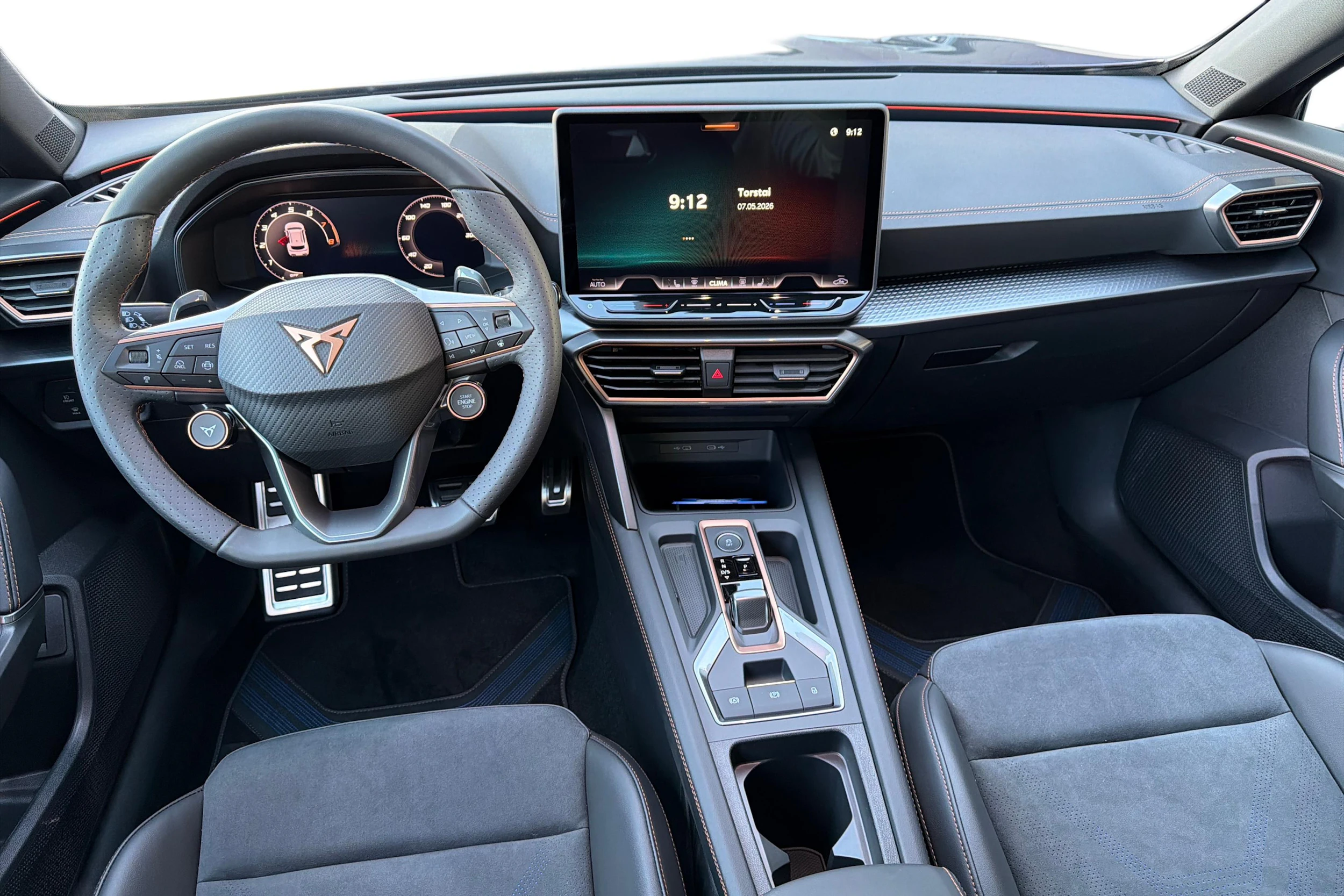 harmaa CUPRA Formentor 2026 kuva 7.