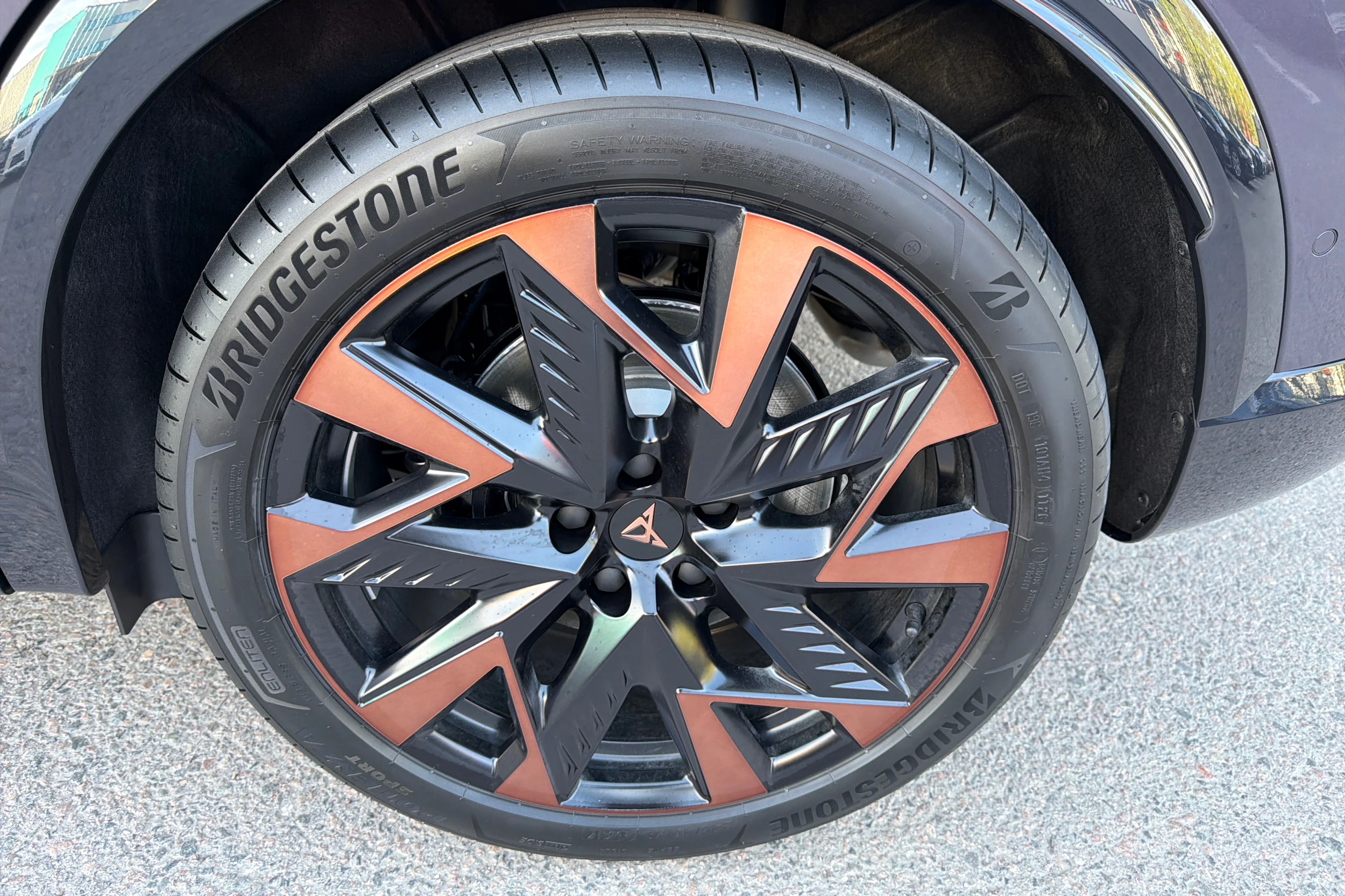 harmaa CUPRA Formentor 2026 kuva 10.