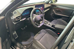 musta CUPRA Formentor 2026 kuva 6.