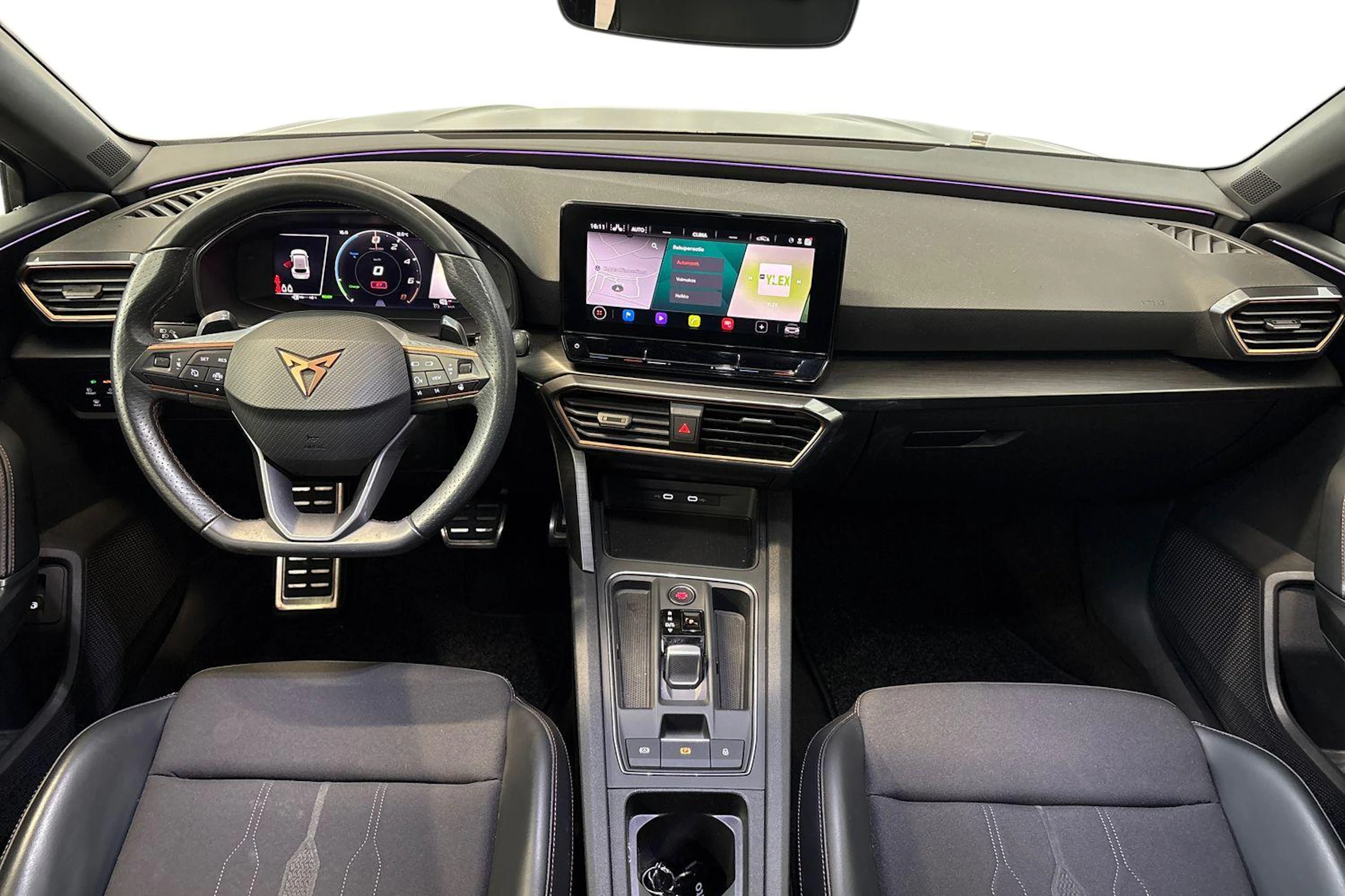 harmaa CUPRA Leon 2021 kuva 9.