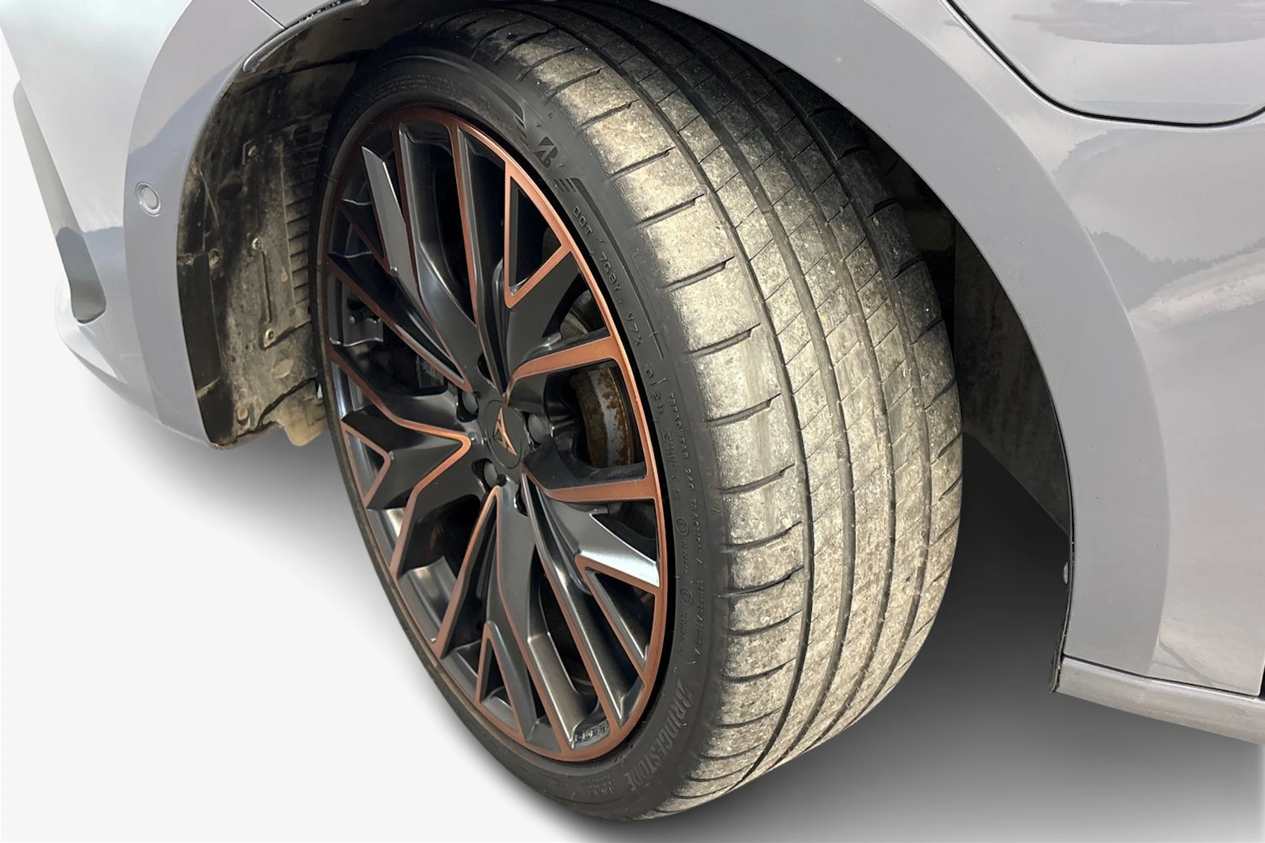 harmaa CUPRA Leon 2021 kuva 12.