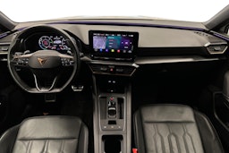 valkoinen CUPRA Leon 2021 kuva 7.