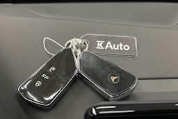 valkoinen CUPRA Leon 2021 kuva 25.