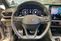 Harmaa CUPRA Leon 2021 kuva 14.