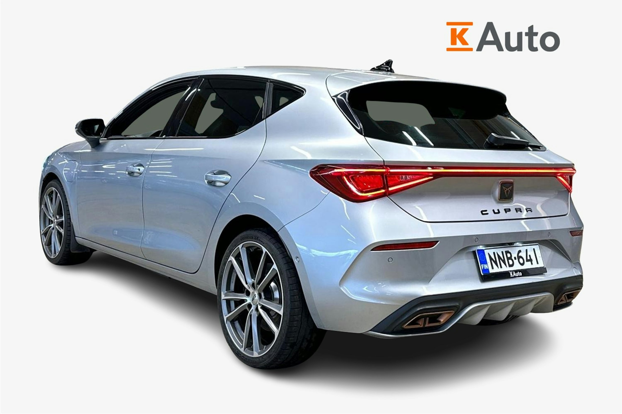 harmaa CUPRA Leon 2021 kuva 2.