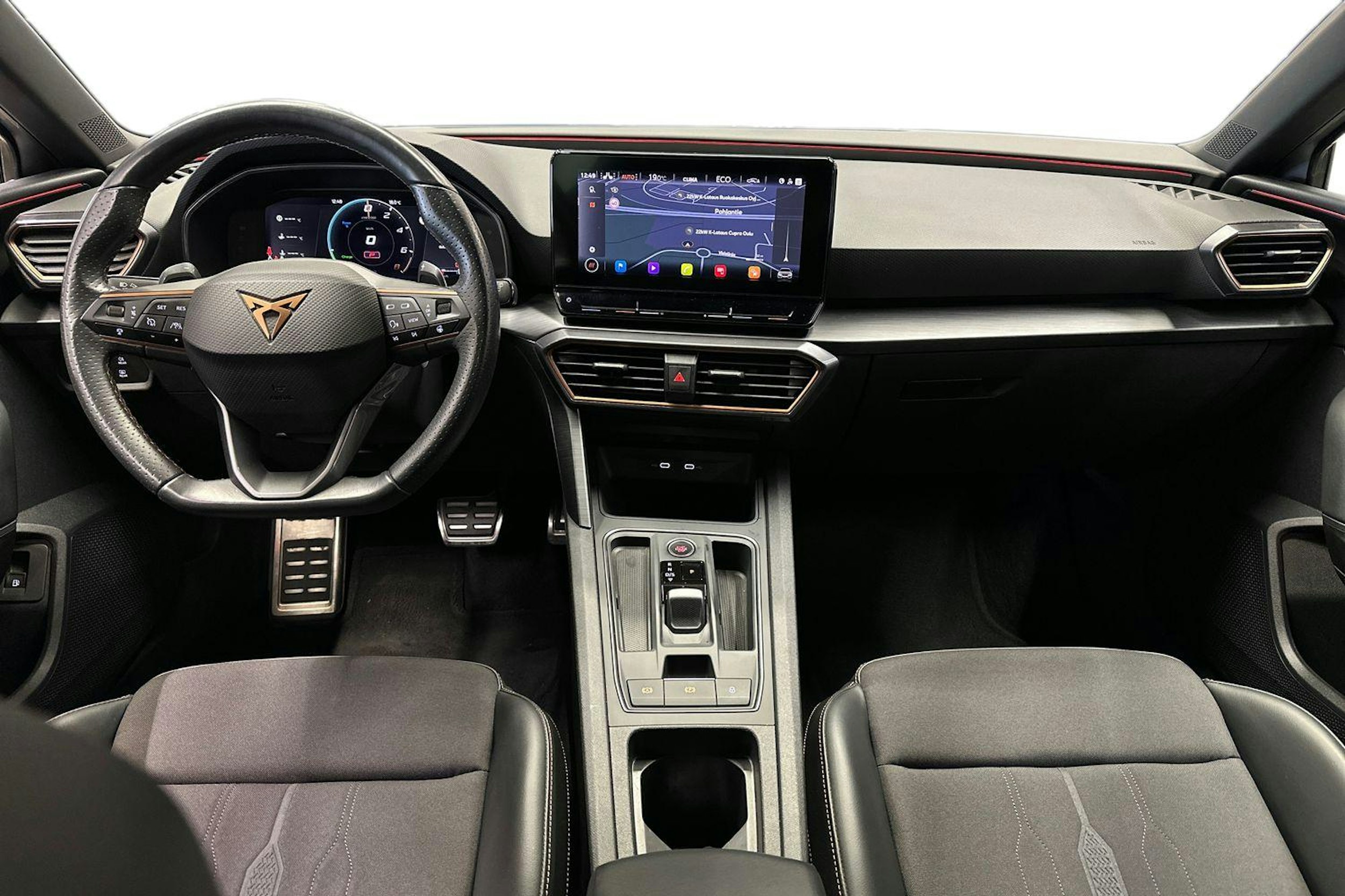 harmaa CUPRA Leon 2021 kuva 9.