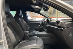 harmaa CUPRA Leon 2021 kuva 15.