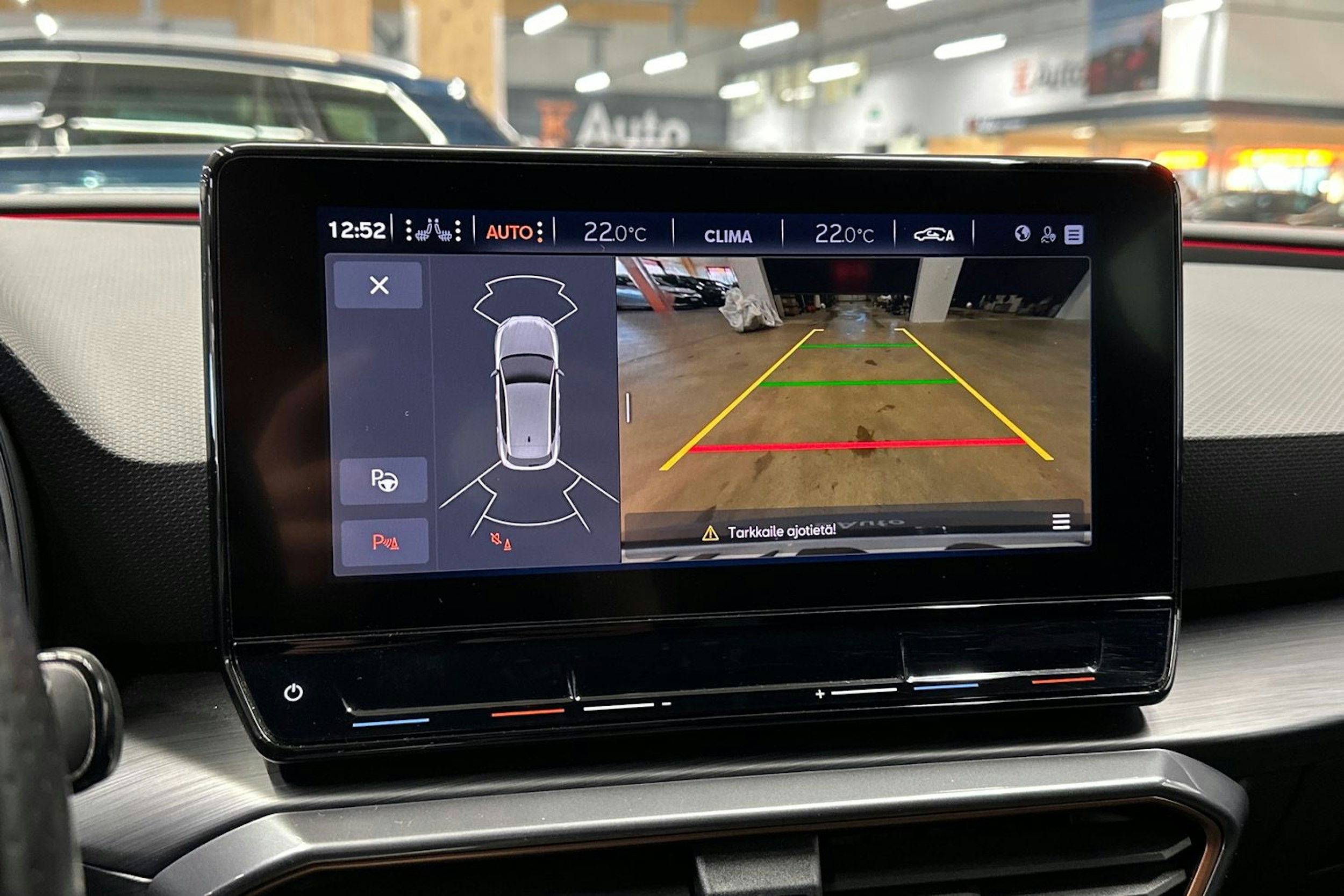 harmaa CUPRA Leon 2021 kuva 19.