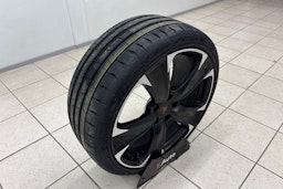 valkoinen CUPRA Leon 2021 kuva 14.