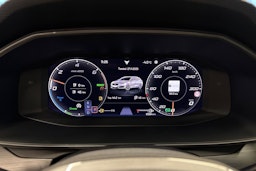 valkoinen CUPRA Leon 2021 kuva 18.