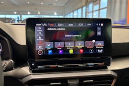 valkoinen CUPRA Leon 2021 kuva 27.