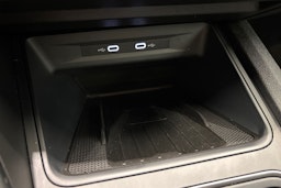 valkoinen CUPRA Leon 2021 kuva 29.